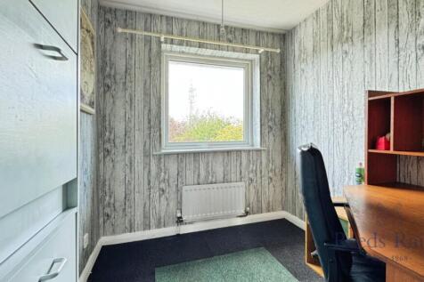 Bedroom/Office