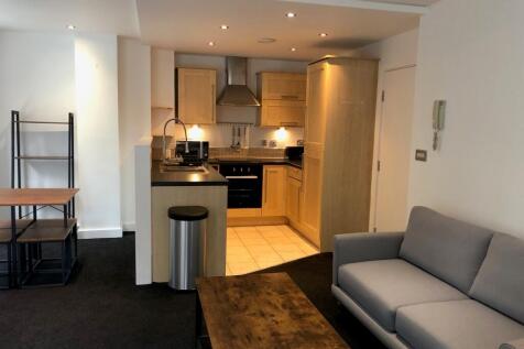 ** Zero Deposit Guarantee Available **
A fantastic 2 bedroom, 2 bathroom 2nd floor apartment in the heart of Liverpool's business district has become available from mid August 2026 ! Located in the po