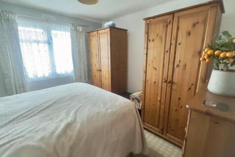 6F6B44DD-8C11-43E...