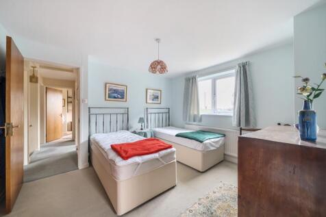 1336174-10-68a4c7a6e8e9a