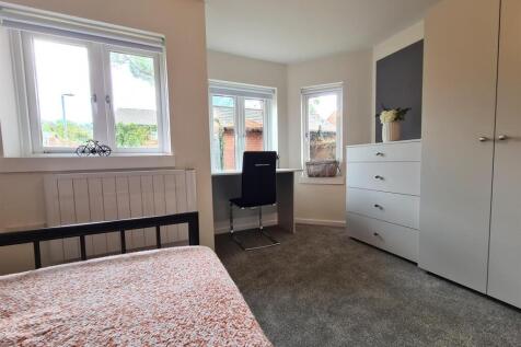 Room 2, Flat 1, The Forum