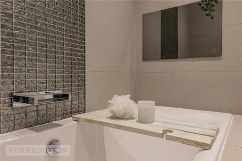 Jack &amp; Jill Bathroom