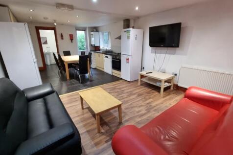 6 Bedroom Terraced in B29 6EJ