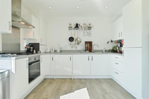 Kitchen Area.jpg