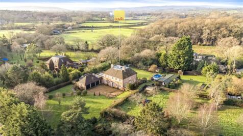 Aerial & Setting