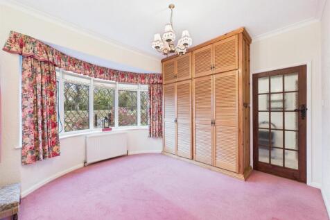 Bedroom: