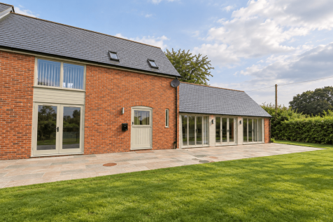4 bedroom Barn Conversion for rent
