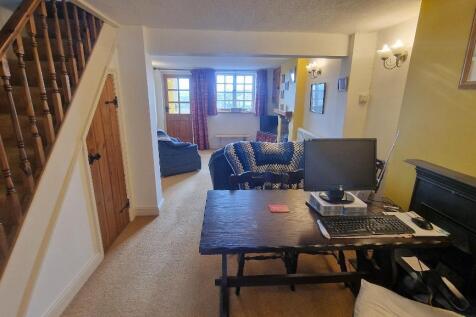 Dining Room to Sitting Room