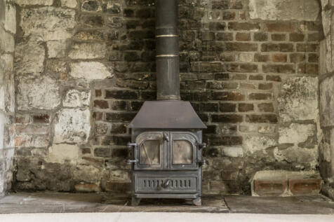 1296417-24-682db1...