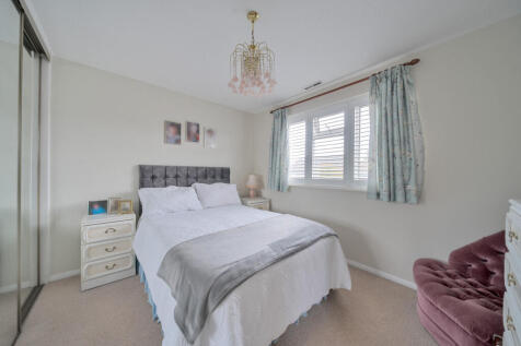 1346422-7-68b5a5a...