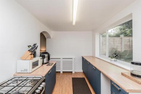 Fitted Kitchen: