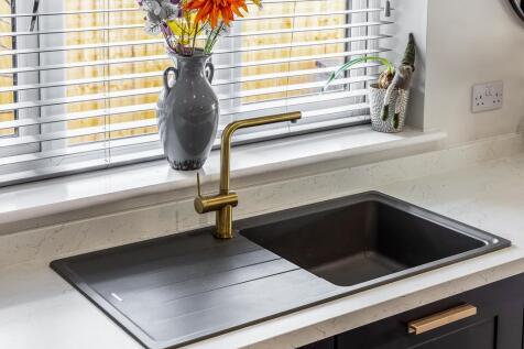 90 Seas End Road (Surfleet)-34.jpg