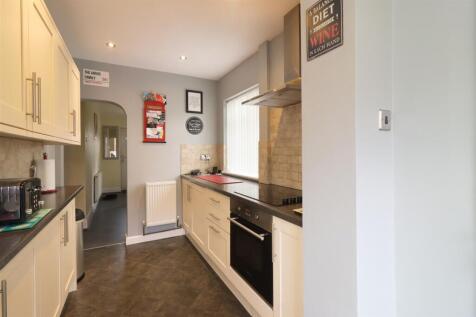 Extended Fitted Kitchen