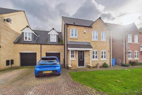 4 Bedroom Link-Detached House - For Sale