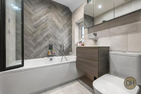 Nine Ashes Farm Cott