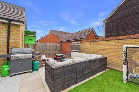 Rear Garden....