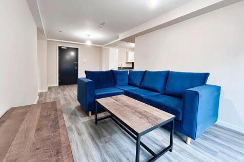 AVAILABLE AUGUST NPP Residential are delighted to introduce to the market this RECENTLY NEW large one bedroom apartment with PARKING located on City Road. This property is only a 5 minute drive to Dea