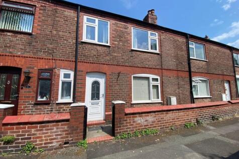 3 Bedroom Terraced in WA1 3ST