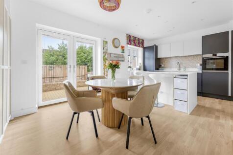 Dining Kitchen.jpg