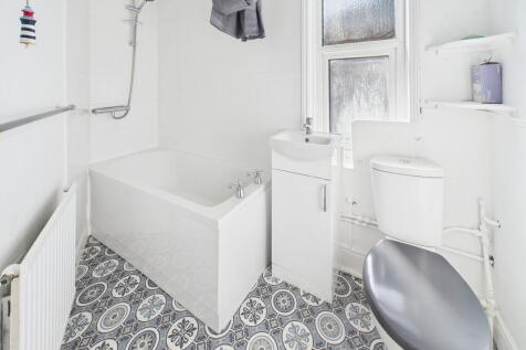 CAM02089G0-PR0460...