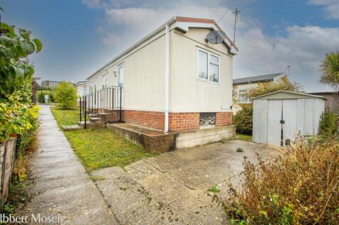 20261007-5 St Ann's Way-25.jpg