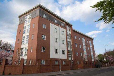 DEPOSIT FREE OPTION AVAILABLE | AVAILABLE 21ST. FULLY FURNISHED | SECURE ALLOCATED PARKING A spacious two double bedroom apartment located close to Cornbrook Metrolink and near to the Manchester Unive
