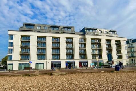 Tudor Rose Court Pic VENDOR.jpg