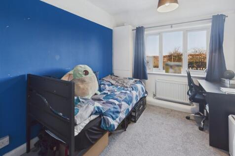 CAM04273G0-PR0221...