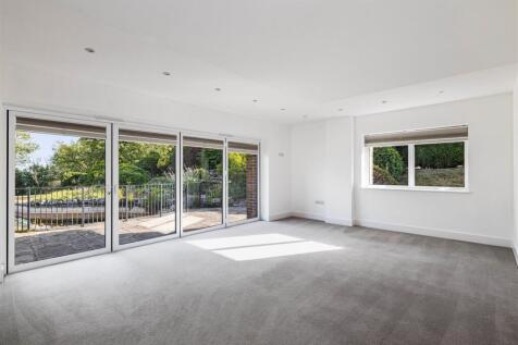 Maybury Farm, The Pool House, Sitting Room hill Fa