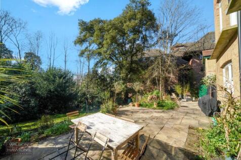 Holm Oak, Mount Park Avenue - p0Fkegm6r6AjeDtIyPaY