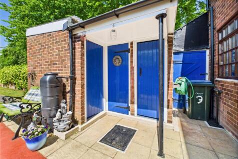 CAM05192G0-PR0075-STILL023