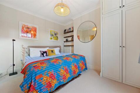 Bradmore Park Road - BedroomB3 (1).JPG