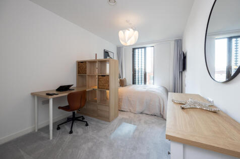 **1st Floor Apartment ** Fully loaded, and ready to go! This property comes with everything—from sleek furniture, TVs in every room to a robot hoover and a Nespresso machine. This extraordinary develo