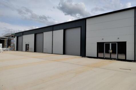 Building E Front Entrance 01.jpg