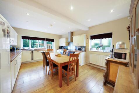 14 Lodge Lane - iuLzovX9hxq7mYifXHJk.jpg