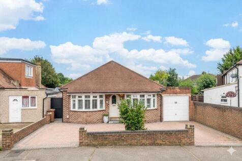 Presented by Clinton at EweMove Bexleyheath and Da