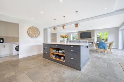 Kitchen/Dining/Lounge