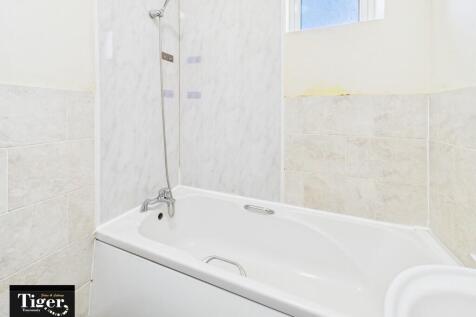 CAM02176G0-PR0530...