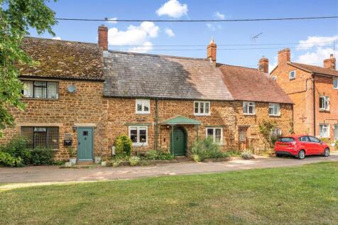 3 Culworth Road, Chipping Warden-1.jpg