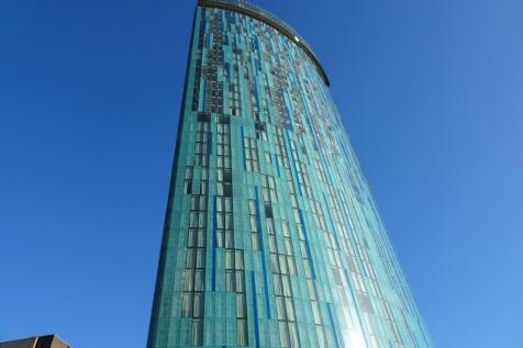 Inciti Lettings is proud to offer this exceptionally large, three double bedroom apartment in one of Birmingham's most iconic buildings - Beetham Tower - situated next to New Street Station.