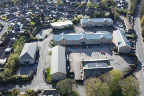Office to rent in bingley