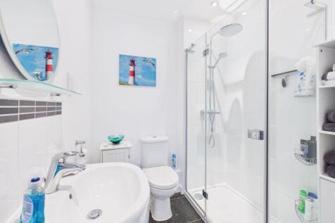 First floor shower room