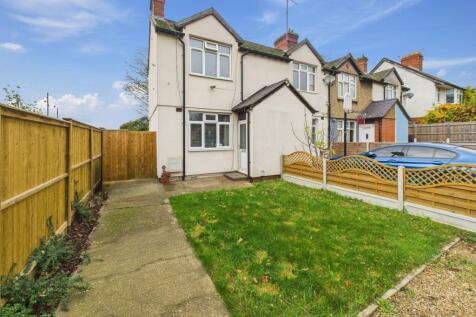 1. CAM04922G0-PR0084-STILL025