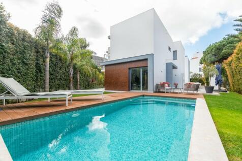 4 Bedroom Villa