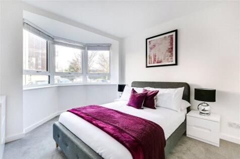 Kew Bridge Court
