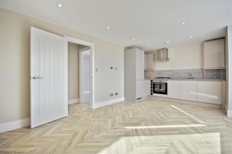 AR - Flat 5, Buckingham Place - Reception Angle3 (