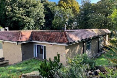 Office to rent in ringinglow