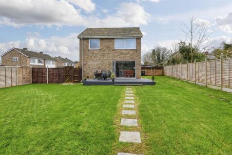 5 St Marks Close-12.jpg