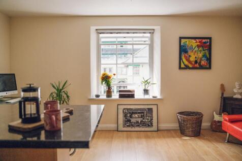 Stafell Fyw / Lounge