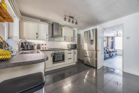 20 Milebush Road, Southsea-Small-PorticoMarketing-